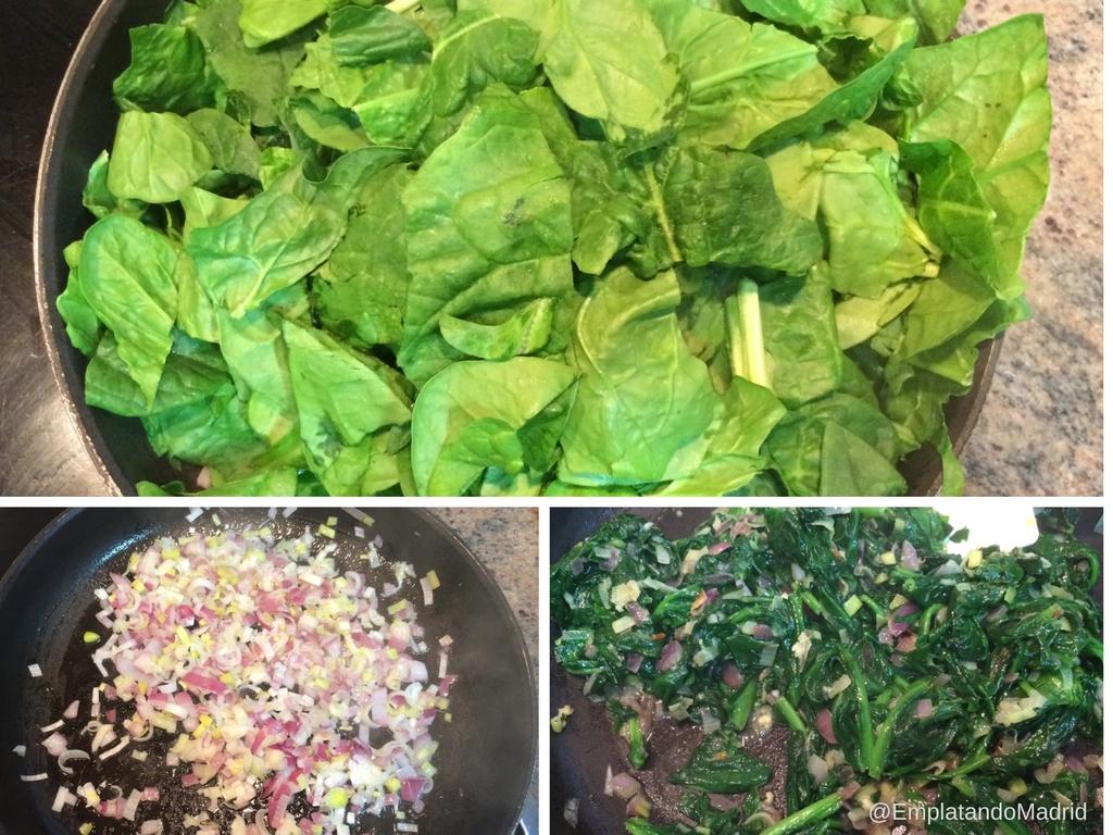 Cocinamos las espinacas con la cebolla y el ajo.