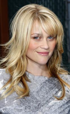 estilo-en-corte-de-pelo-largo-con-flequillo-2