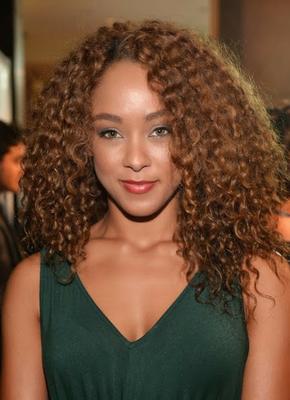 Long+Curls+dWx8-l5ZsC3l-2