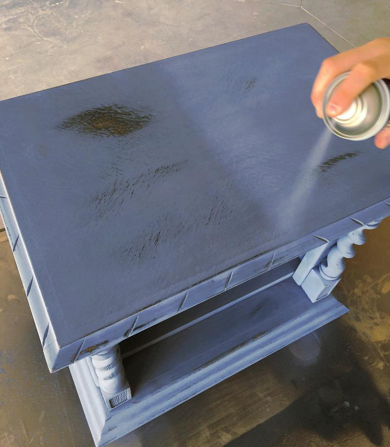 barnizar-sobre-chalk-paint-pintyplus