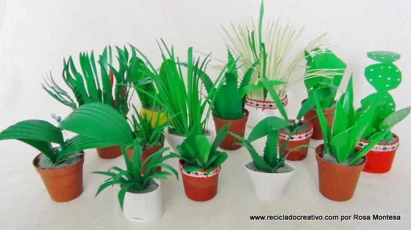 DIY Miniatura de planta de hojas cintas con botellas de plástico