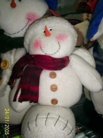 dúo de muñecos de nieve con moldes en fieltro