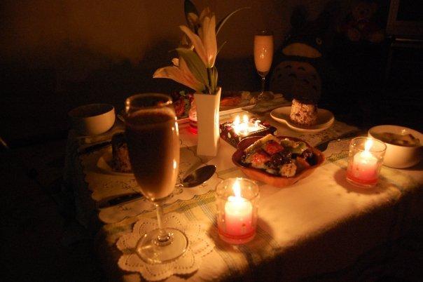 cenar a la luz de las velas