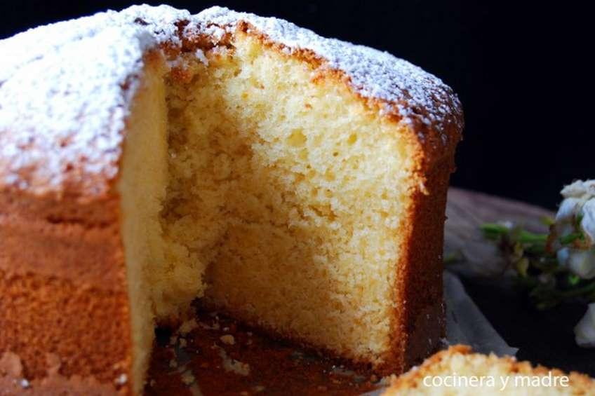 bizcocho-esponjoso-de-chocolate-blanco-2.jpg