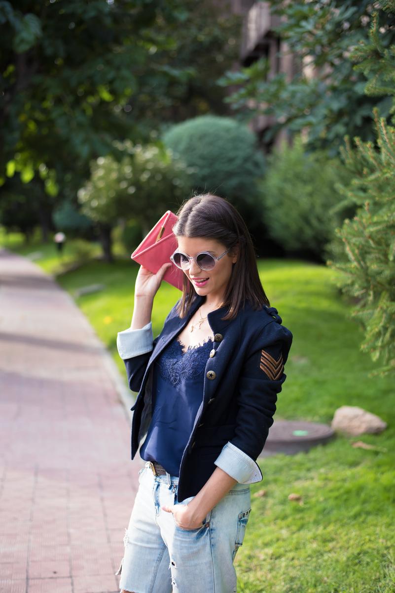 look con chaqueta militar