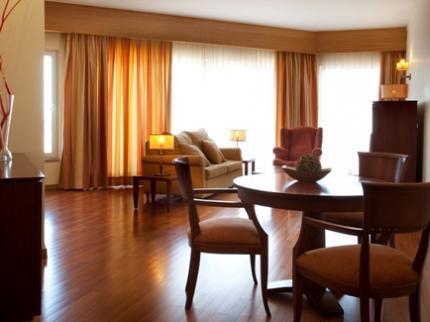 solplay-hotel-de-apartamentos-linda-a-velha-lisboa_270920111423374422