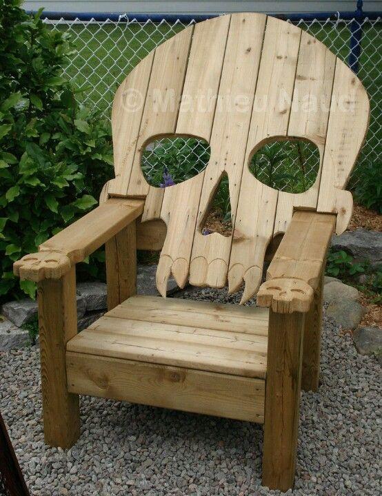ideas-para-halloween-diy-con-palets-sillon-calavera-big-diy-ideas