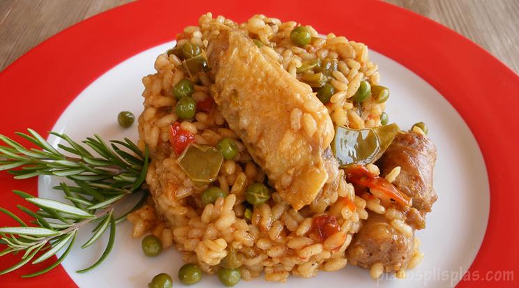 Arroz con pollo y butifarra