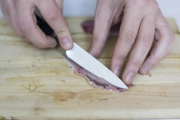 como filetear sardinas