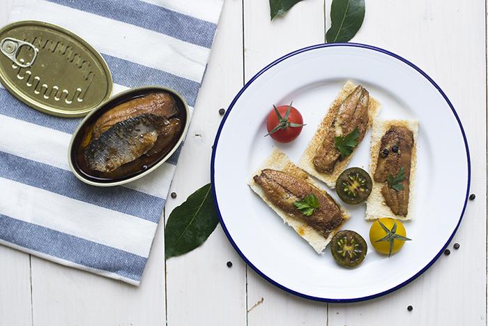 sardinas en escabeche