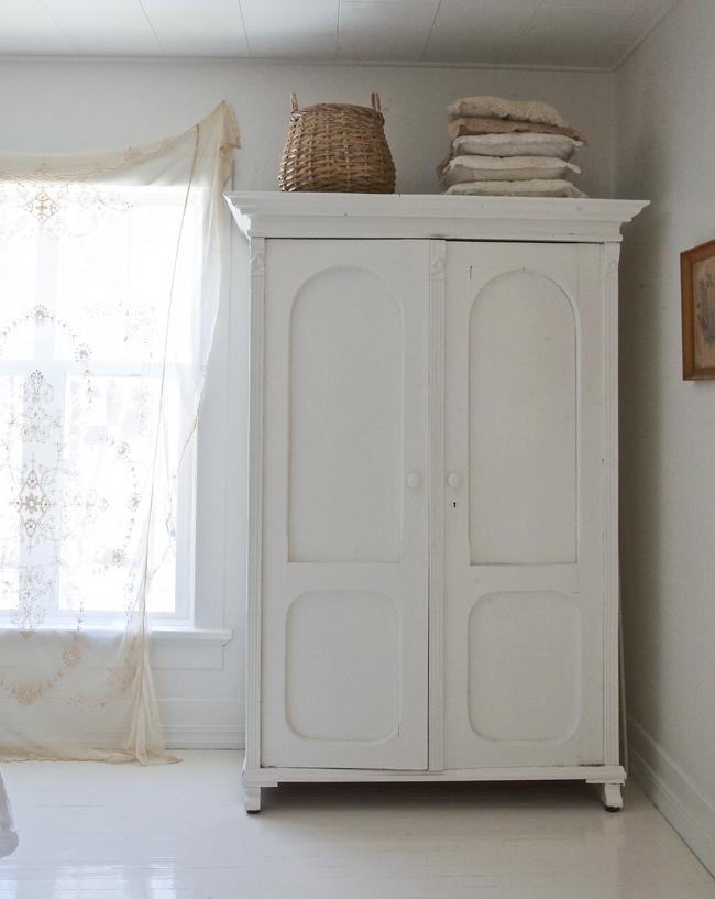 Casa de cuento - detalle dormitorio principal