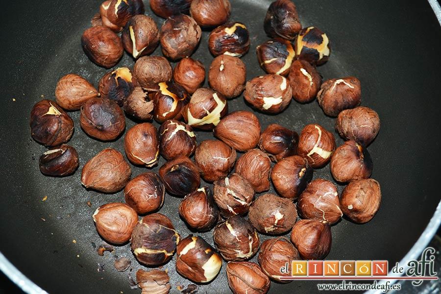 Coles de Bruselas con mantequilla de avellanas, procurar que no se les queme la piel