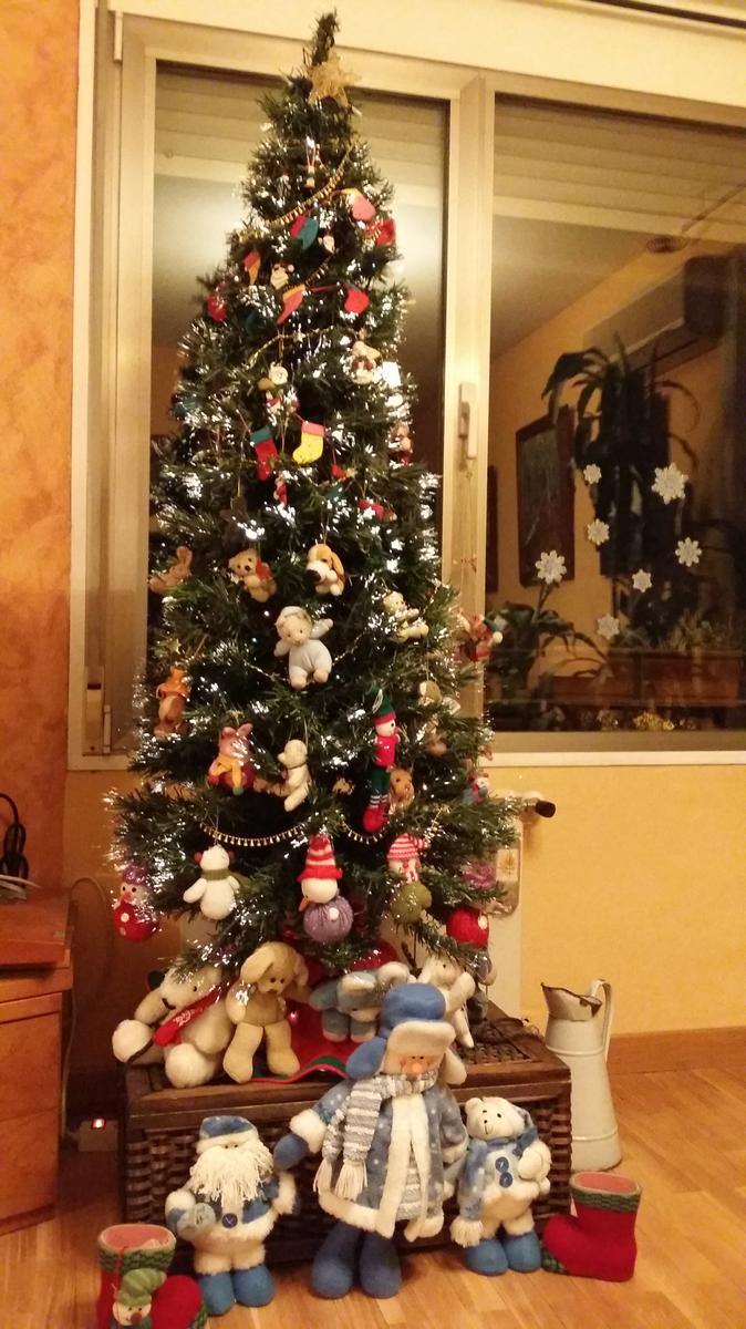 Árbol de navidad con peluches