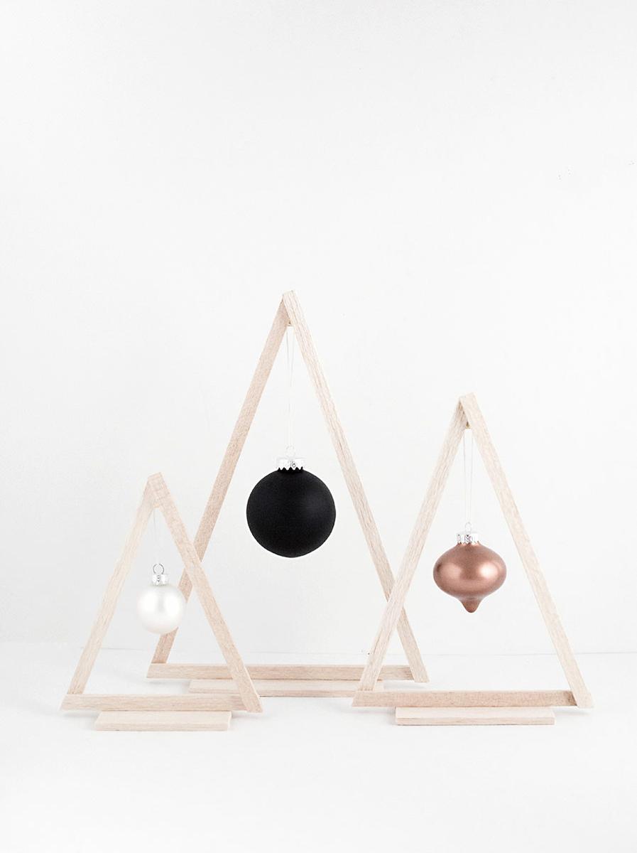 4_DIY_para_tu_decoración_de_Navidad_decoinspiración_decolook_handmade_manualidades_low cost_mini_árboles