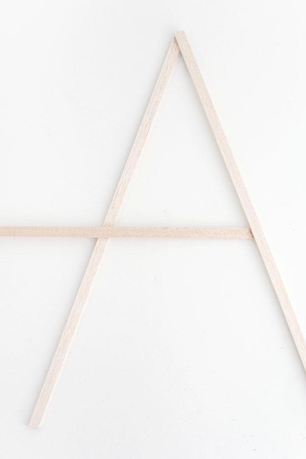 4_DIY_para_tu_decoración_de_Navidad_decoinspiración_decolook_handmade_manualidades_low cost_mini_árboles_paso_a_paso