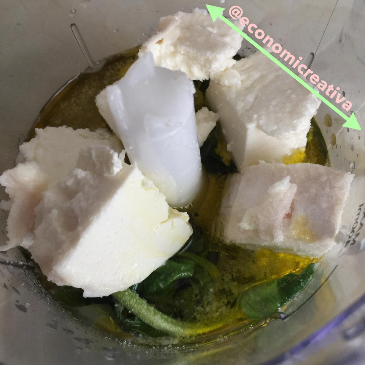 Ensalada tres quesos - Vinagreta de queso y albahaca