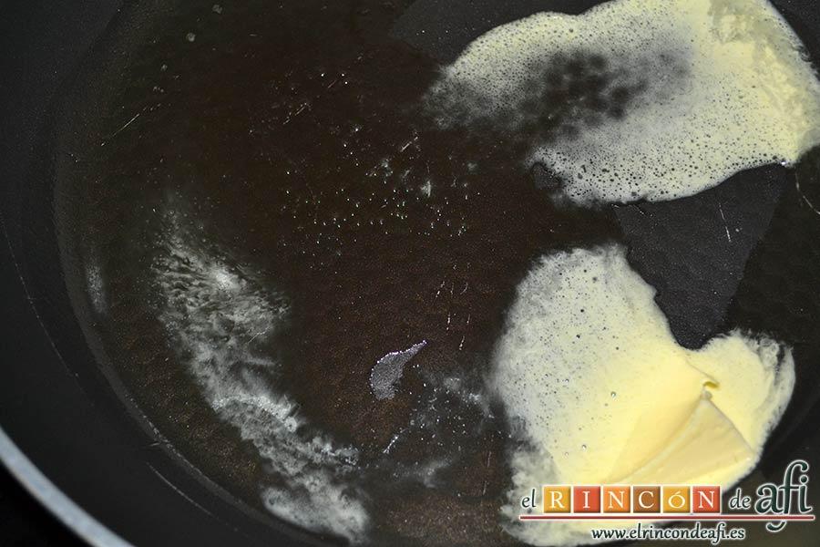 Solomillo de ternera con salsa de brandy, poner una sartén al fuego con un chorro de aceite de oliva y mantequilla