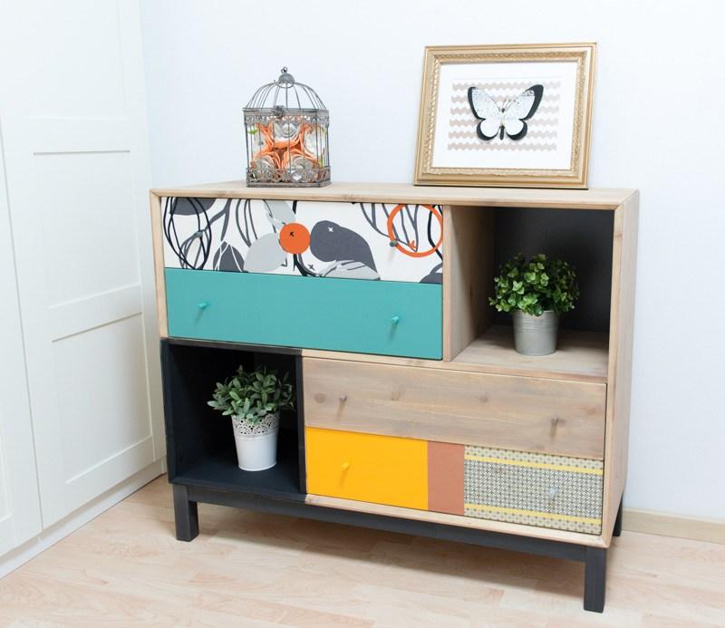 cómoda decorada con pintura y decoupage