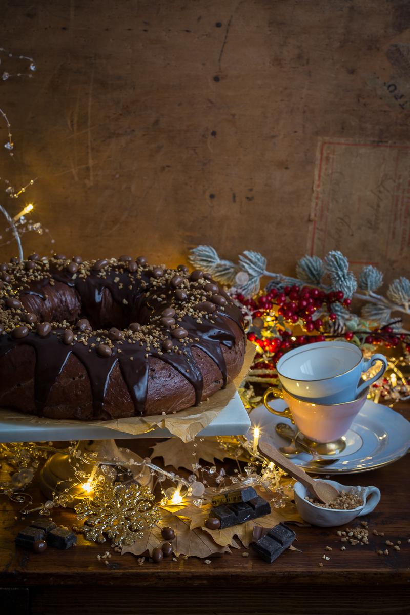 Roscón de reyes de chocolate luces
