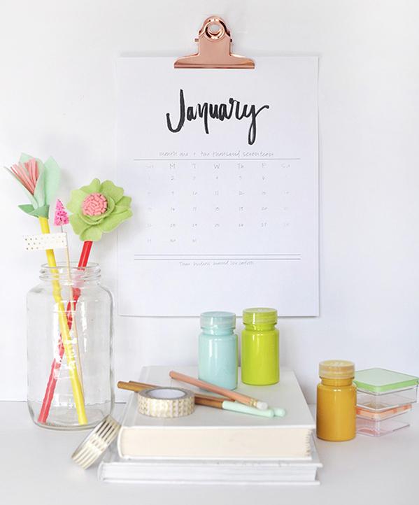 2017-free-hand-lettered-calendar