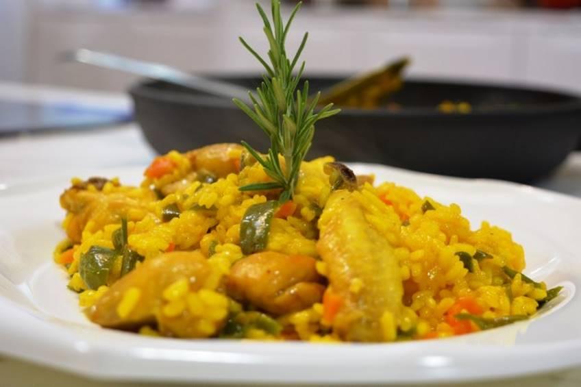 Arroz con pollo y verduras