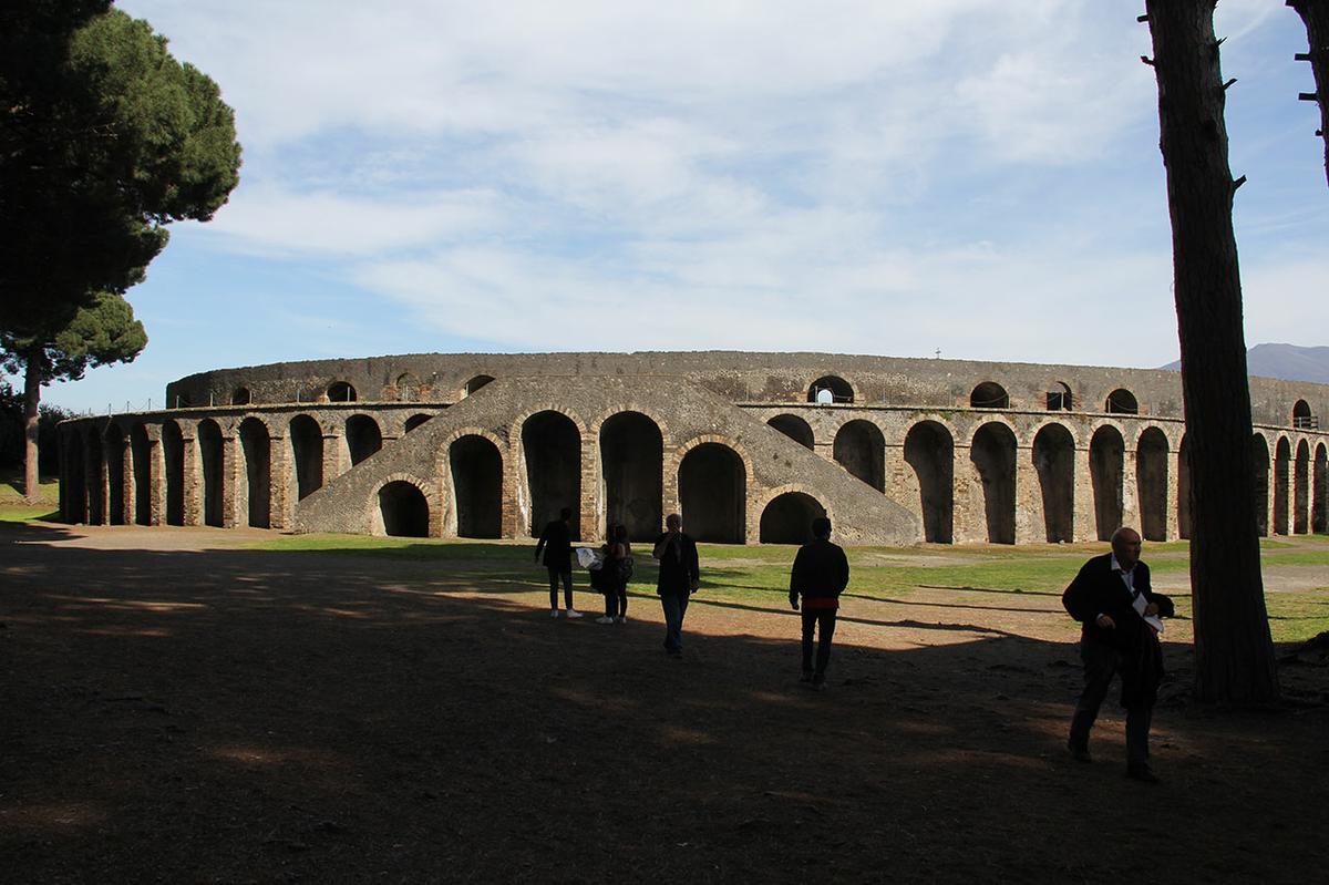 El anfiteatro de Pompeya (Nápoles)