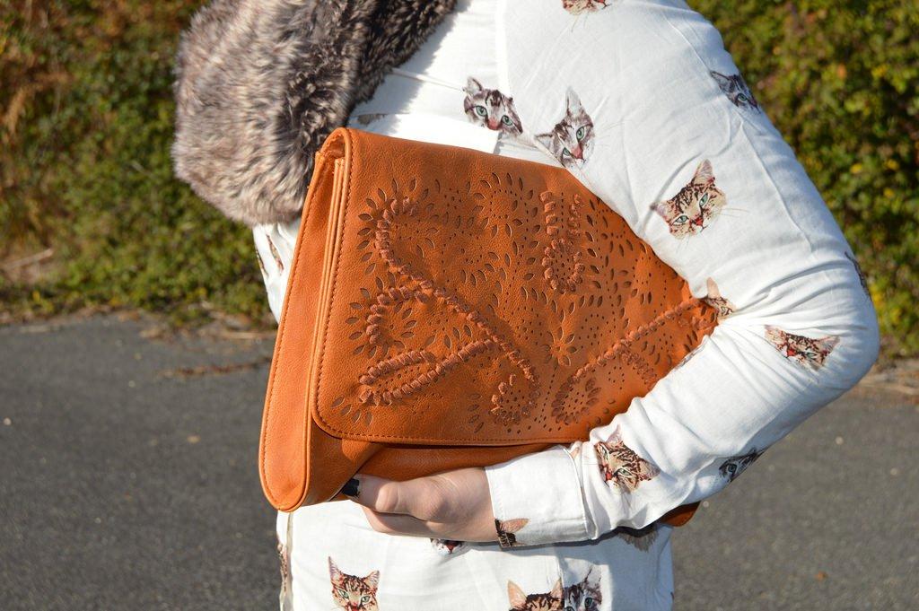 camisa-gatitos-Stradivarius-luz-tiene-un-blog (1)