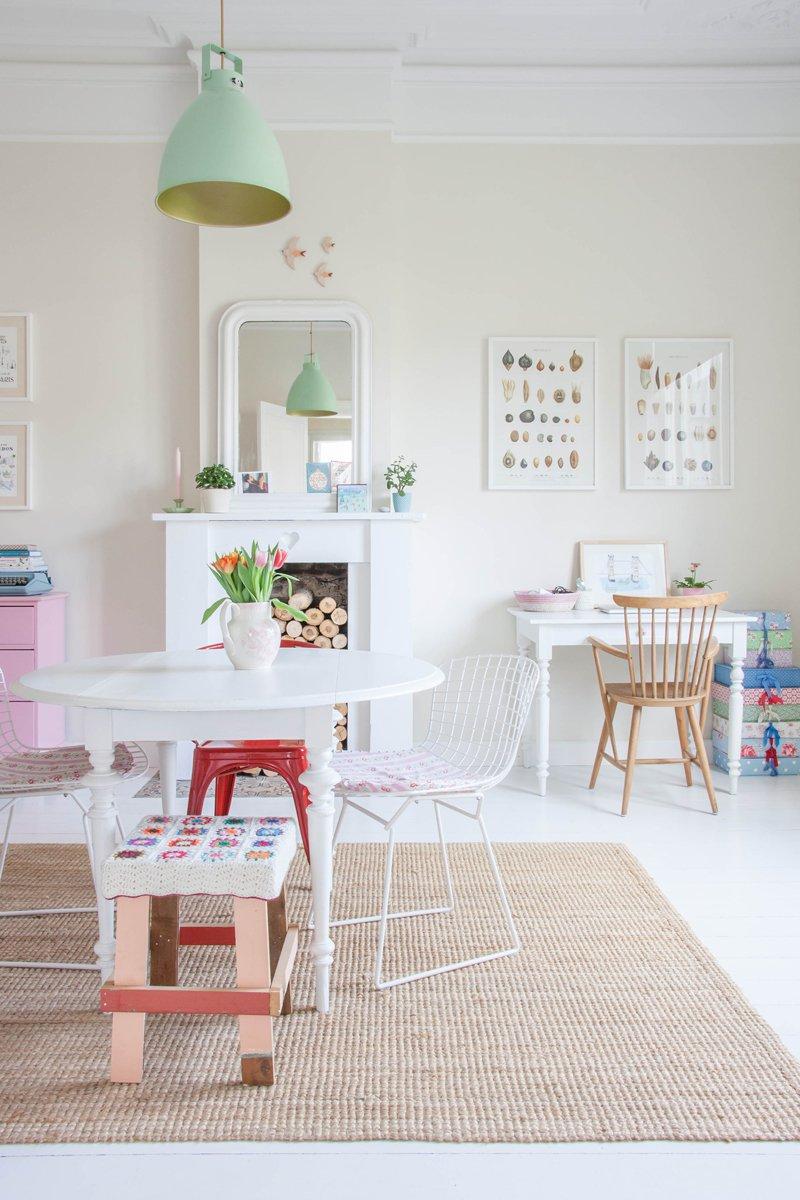 casa nordica en tonos pastel