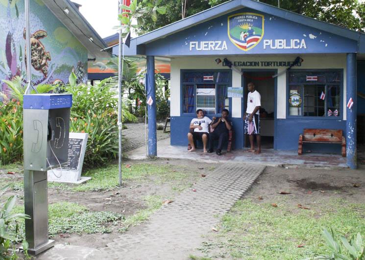 Policia de Tortuguero