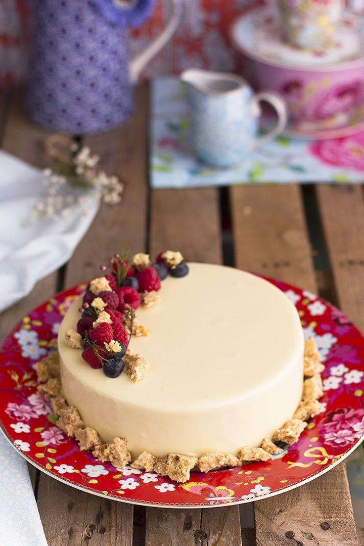 Tarta de vainilla, caramelo y naranja