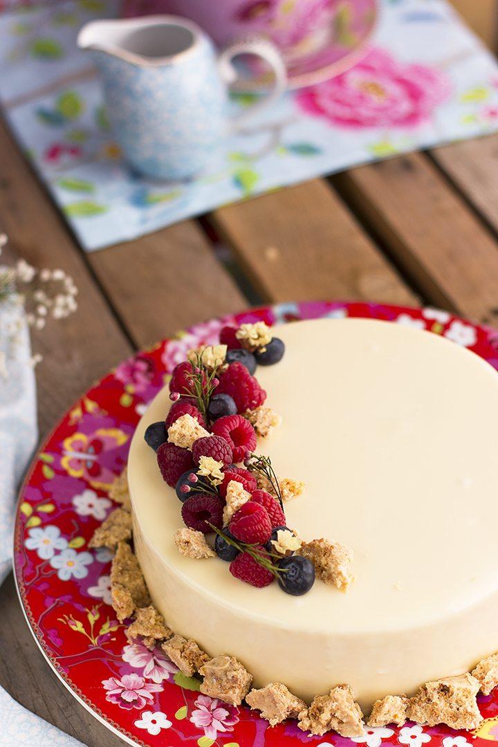 Tarta de vainilla, caramelo y naranja