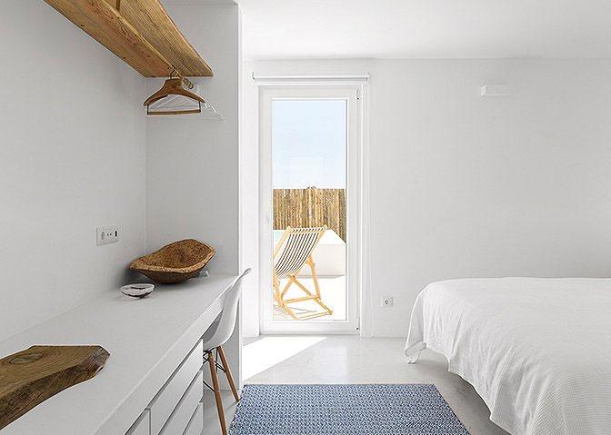 white_housecabin_portugal_16