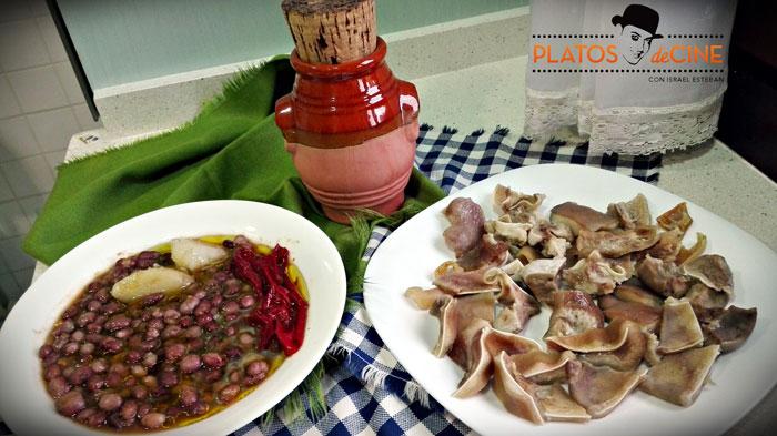 Caparrón rojo con oreja