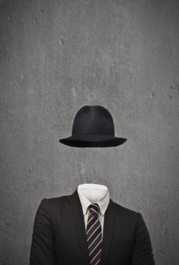 Lámina hombre con bombín