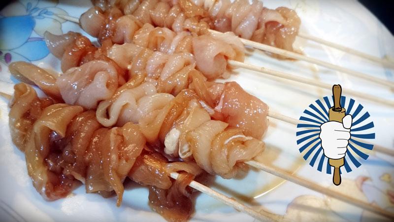 Cómo hacer brochetas de pollo