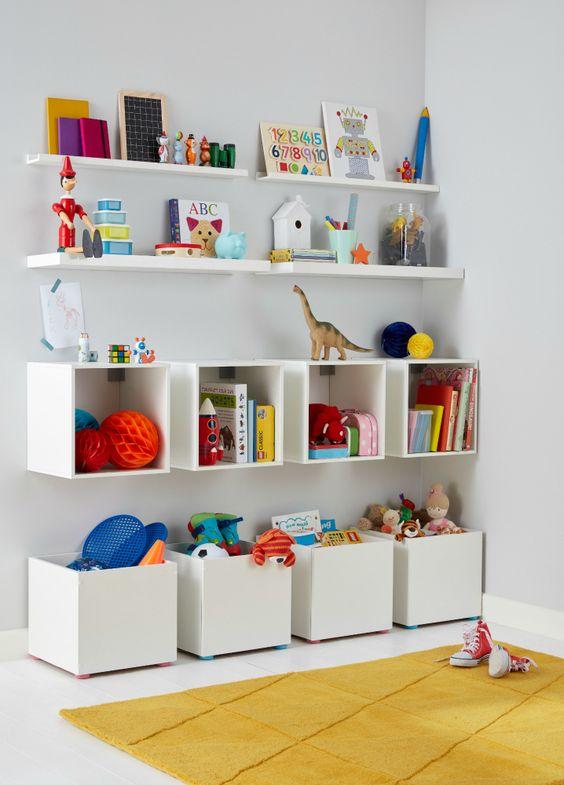 Trucos_decoración_espacios_infantiles_más_seguros_decoinspiración_organizador_libros_juguetes_estilo_nórdico