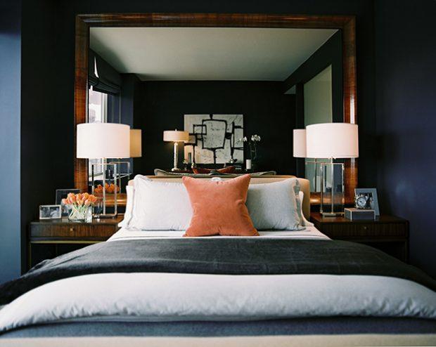 mirrored-headboard