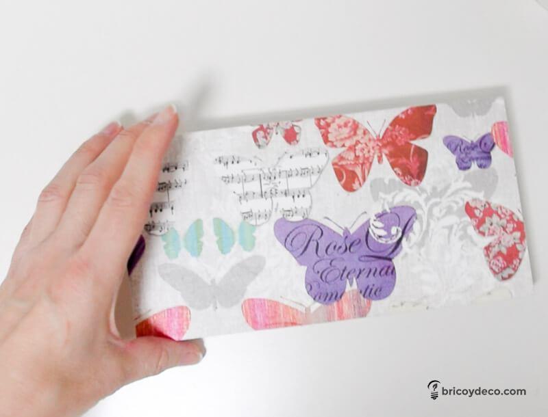 decorar una caja de madera con la técnica del decoupage