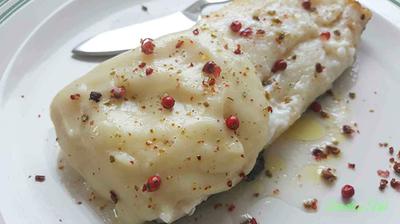 Bacalao-al-horno-con-salsa-de-ajo