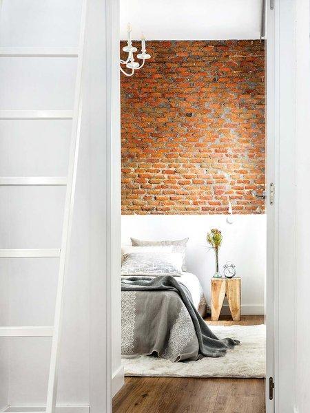 Vivir_con_mucho_estilo_en_45m2_pared-con-caracter_galeria_portrait