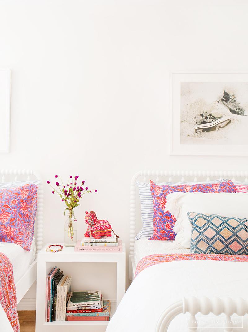Antes_y_después_sorprendente_cambio_en_la_decoración_interiorismo_reforma_detalle_dormitorio_infantil