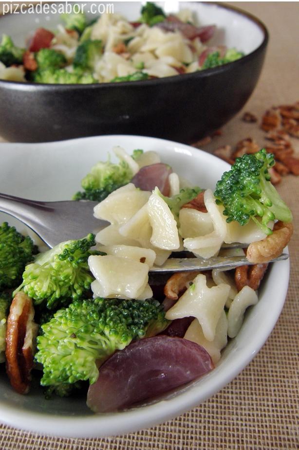 ensalada de pasta con brocoli - ensaladas ligeras para cenar