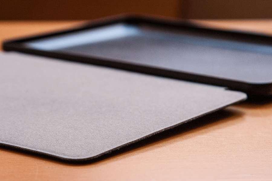 Tsing Funda Kindle Paperwhite detalle fieltro acabado interior
