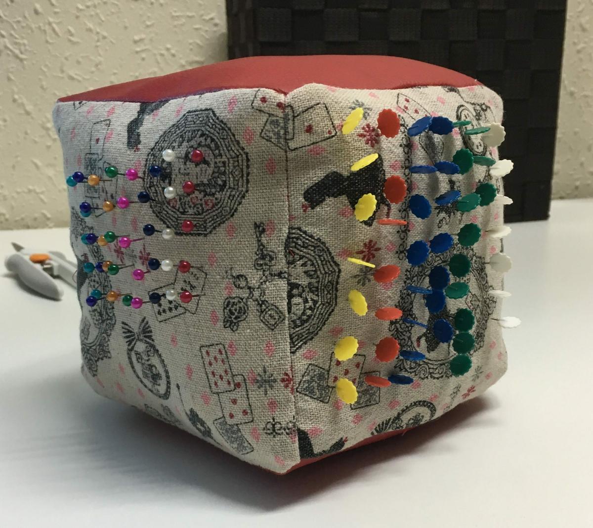 Alfiletero cuadrado tamaño XL