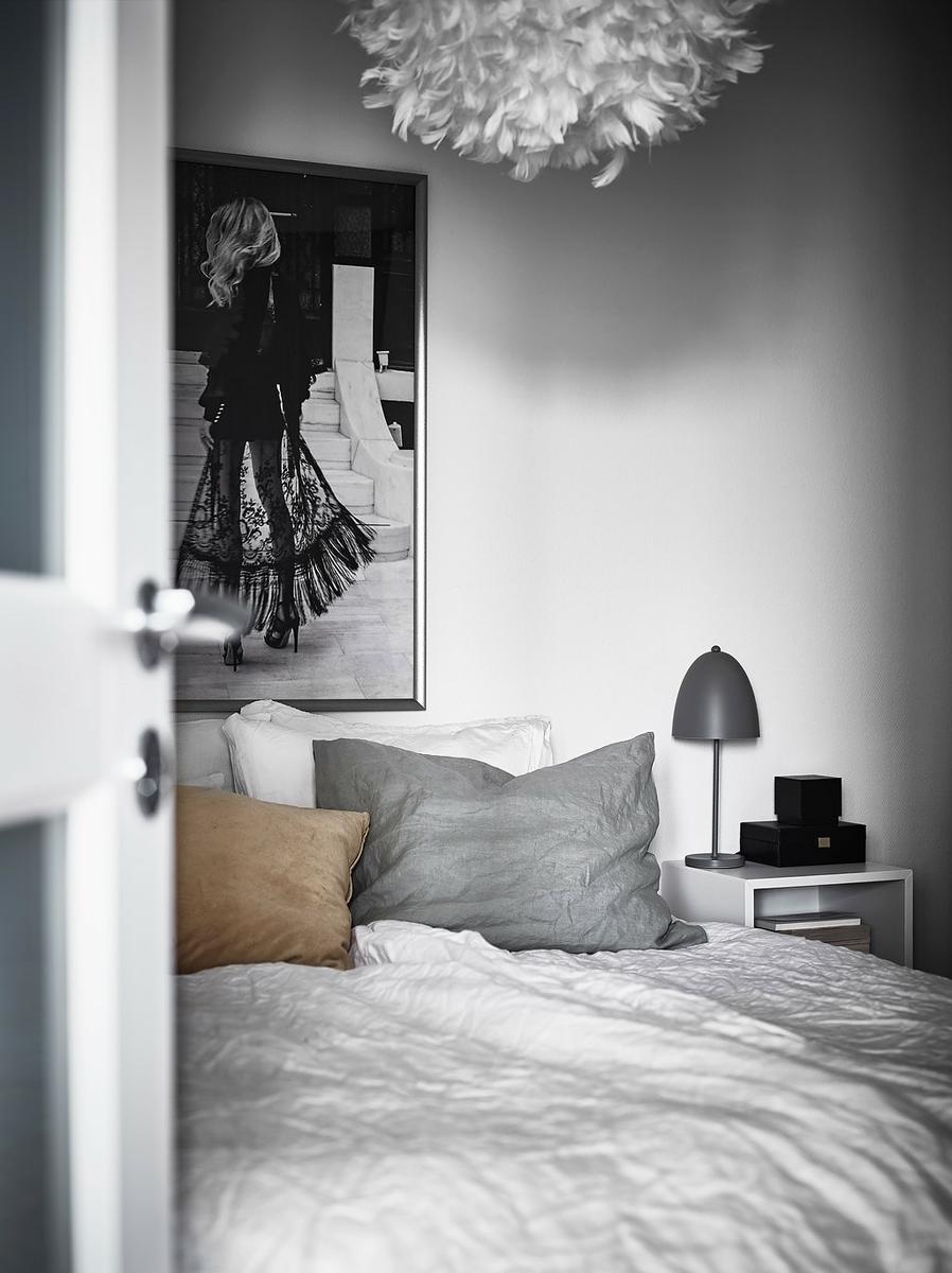 Decorar_con_plantas_de_interior_un_mini_piso_decoinspirción_decolook_detalle_lámpara_dormitorio