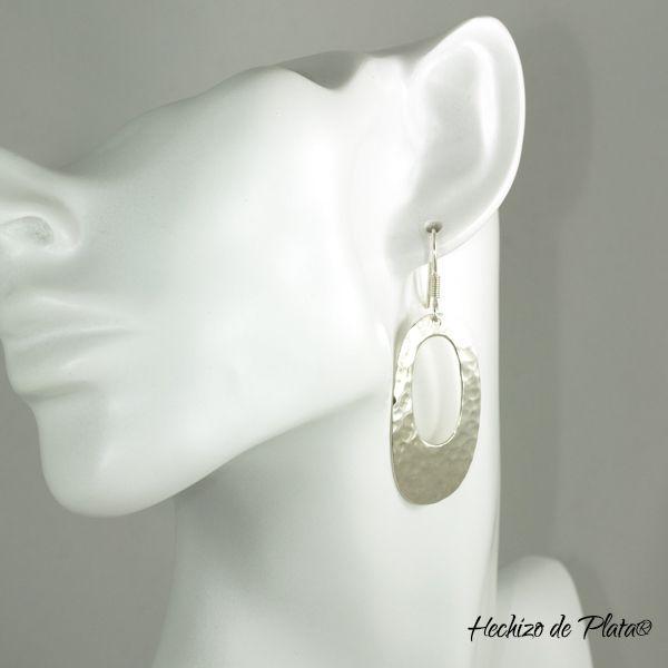 Pendientes largos en plata lisa de Hechizo de Plata Joyería