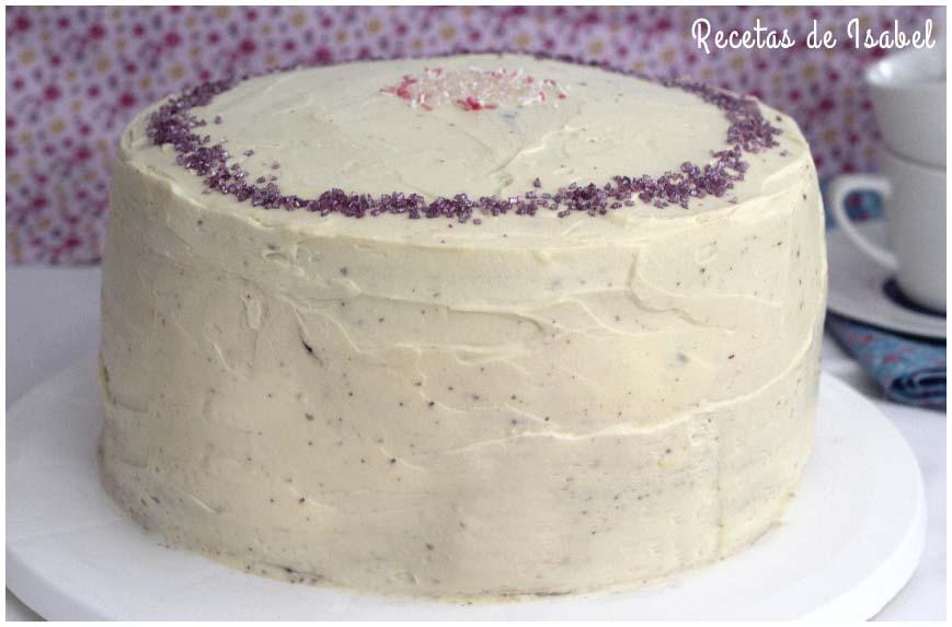 Tarta de cumpleaños a las cuatro cremas