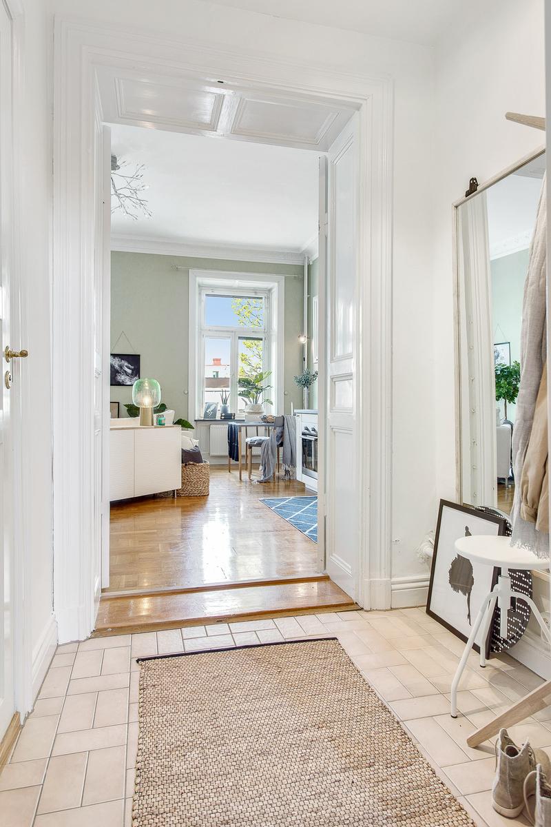 Mini_piso_con_mucho_encanto_decoración_interiorismo_detalles_recibidor