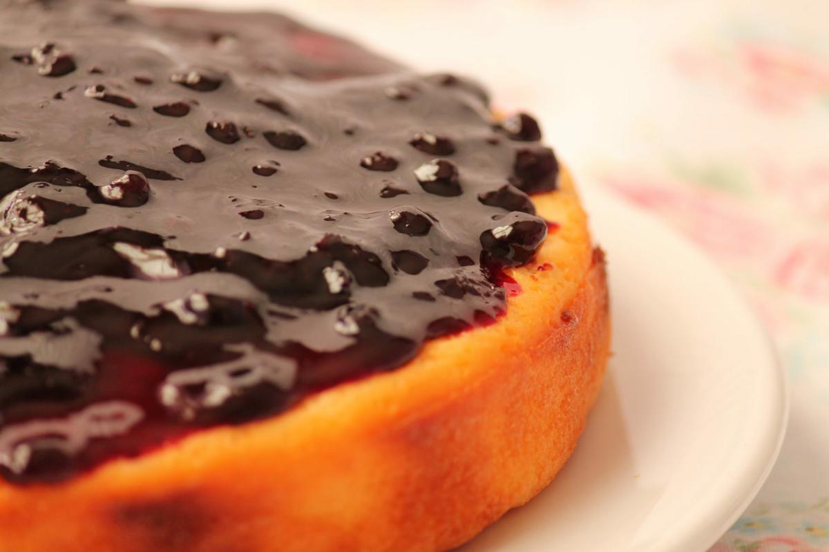 Tarta de requesón con arándanos
