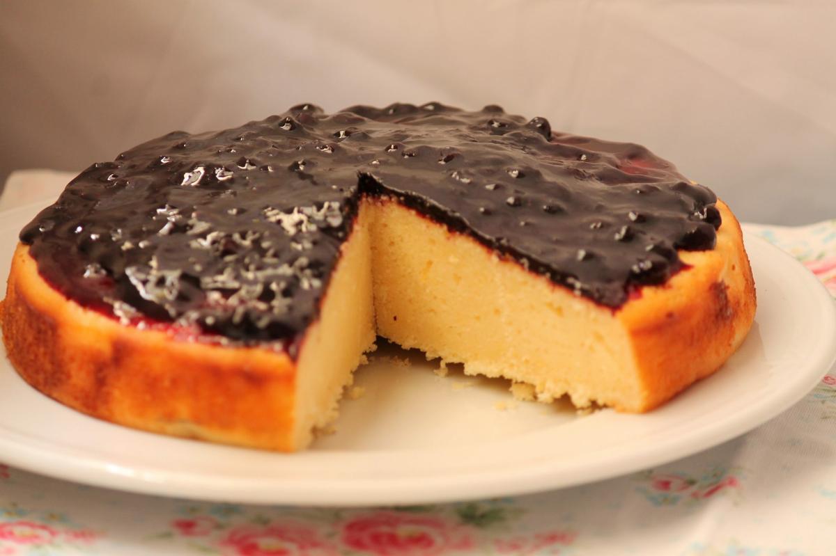Tarta de requesón con arándanos